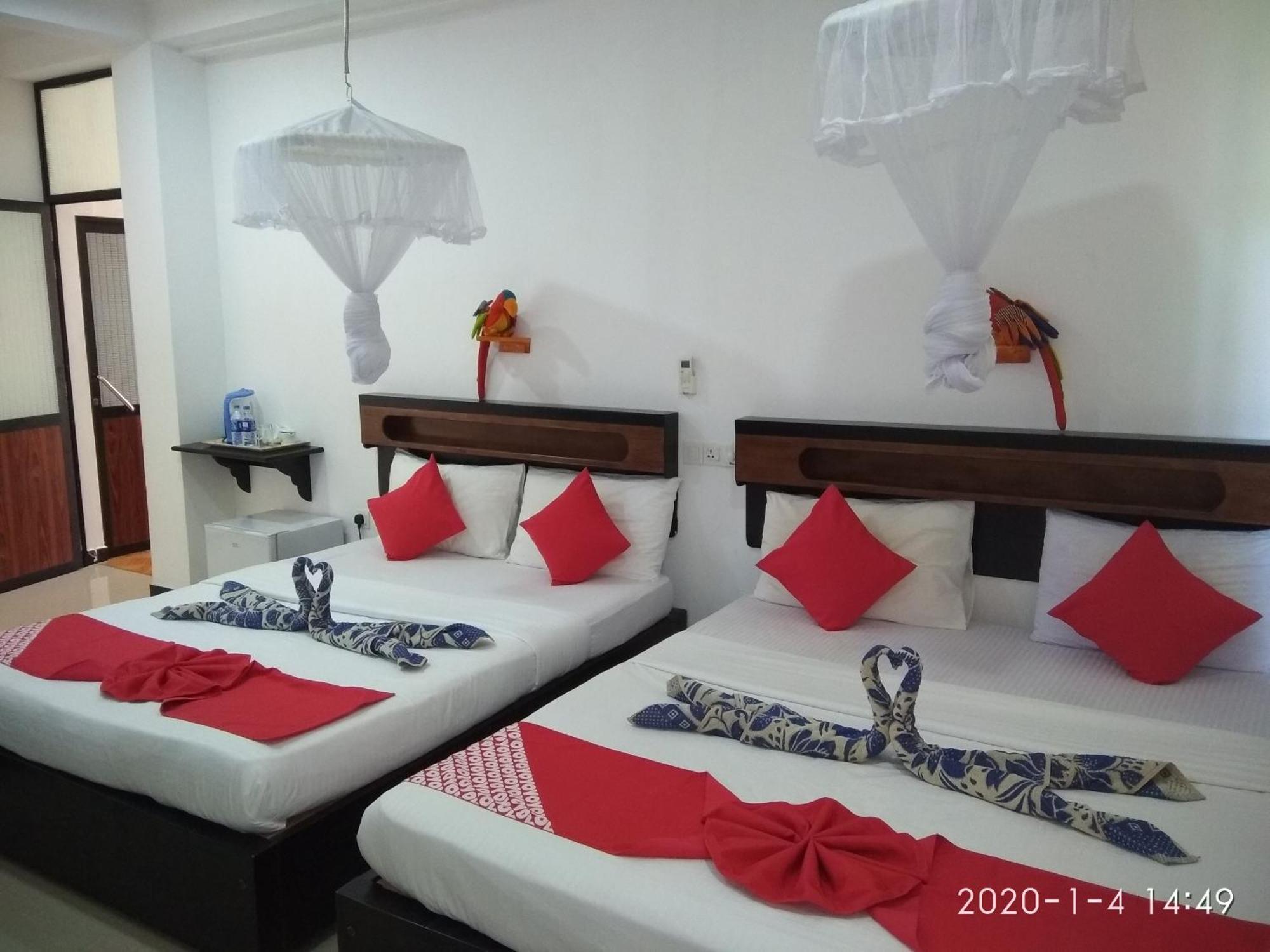 Hotel Awon Mirissa Esterno foto