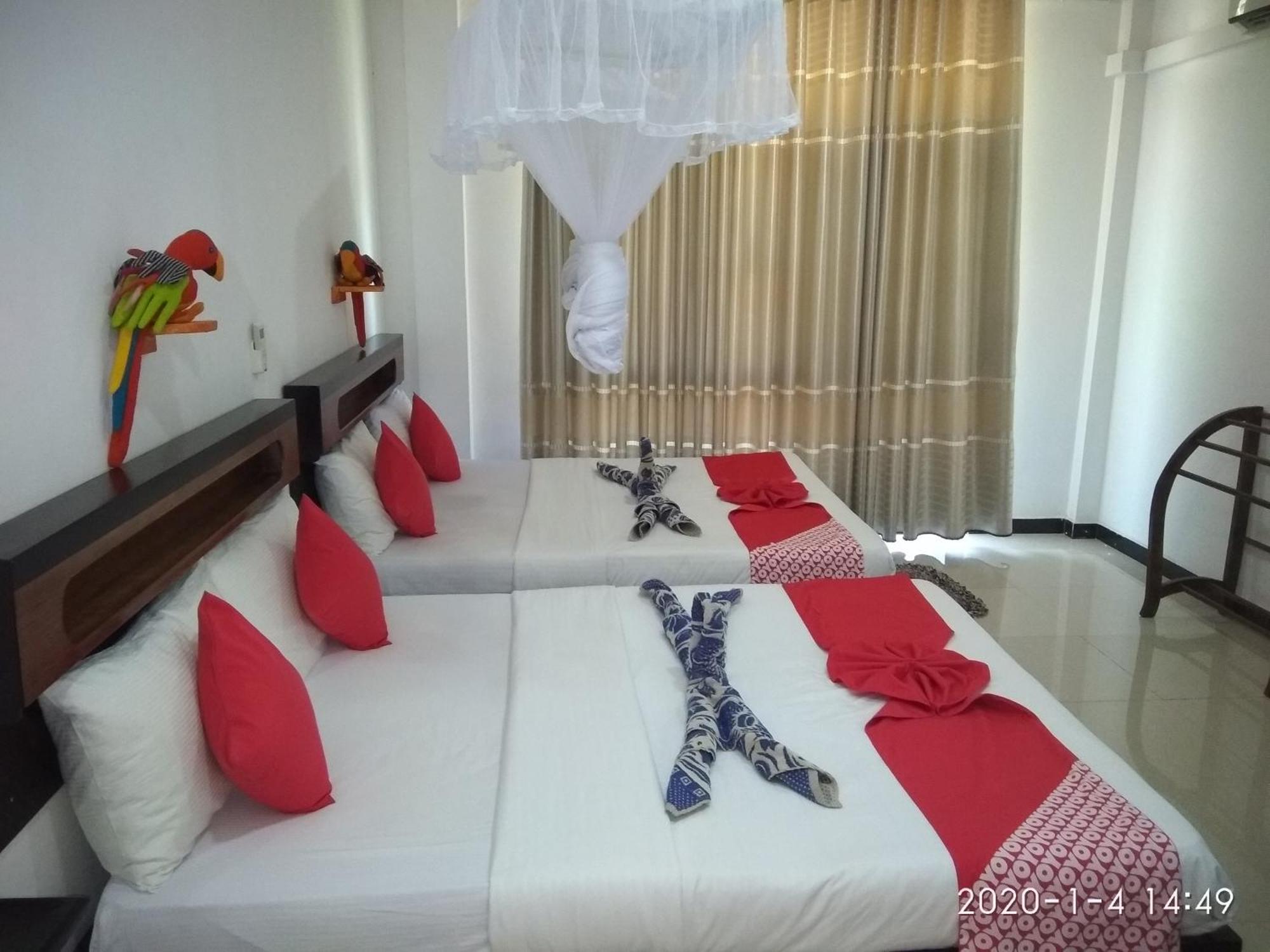 Hotel Awon Mirissa Esterno foto