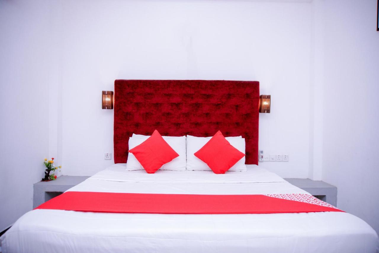 Hotel Awon Mirissa Esterno foto