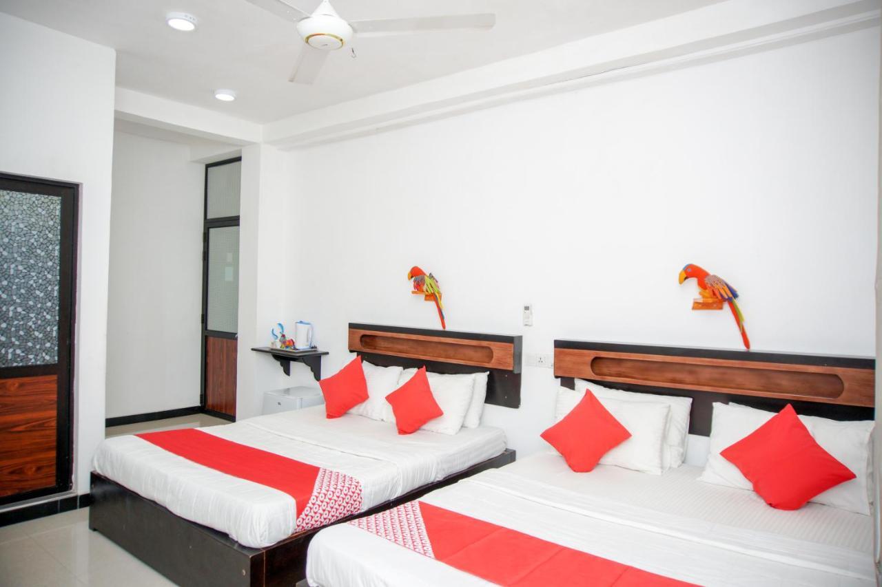 Hotel Awon Mirissa Esterno foto